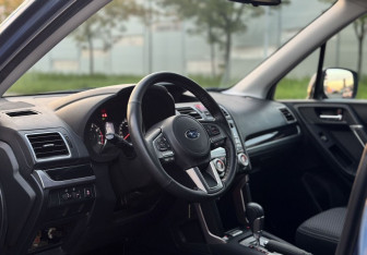 Подержанный автомобиль Subaru Forester Suv 2017 года (9 фото)