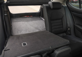 Подержанный автомобиль Skoda Superb Liftback 2023 года (33 фото)