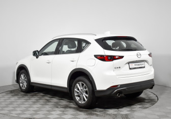 Подержанный автомобиль Mazda CX-5 2024 года (7 фото)