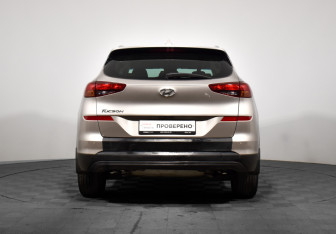 Подержанный автомобиль Hyundai Tucson 2018 года (6 фото)