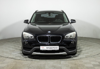 Подержанный автомобиль BMW X1 2012 года (2 фото)