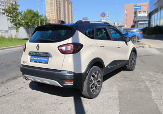 Подержанный автомобиль Renault Kaptur 2017 года (4 фото)