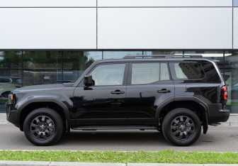 Новый Toyota Land Cruiser Prado 2026 (10 фото)