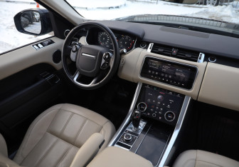 Подержанный автомобиль Land Rover Range Rover Sport 2021 года (10 фото)