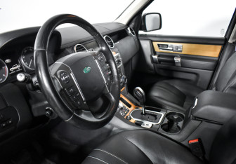 Подержанный автомобиль Land Rover Discovery 2012 года (9 фото)