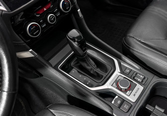 Подержанный автомобиль Subaru Forester Suv 2019 года (11 фото)