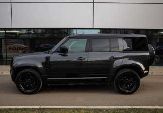 Подержанный автомобиль Land Rover Defender Suv 2020 года (6 фото)