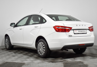 Подержанный автомобиль LADA (ВАЗ) Vesta Sedan 2017 года (7 фото)