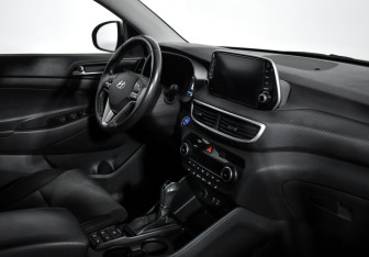 Подержанный автомобиль Hyundai Tucson 2019 года (13 фото)