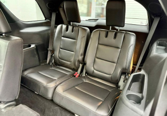 Подержанный автомобиль Ford Explorer 2019 года (13 фото)