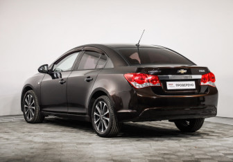 Подержанный автомобиль Chevrolet Cruze Sedan 2013 года (7 фото)