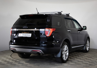Подержанный автомобиль Ford Explorer 2017 года (5 фото)