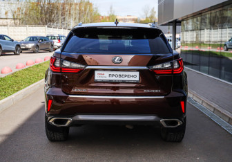 Подержанный автомобиль Lexus RX 2016 года (5 фото)
