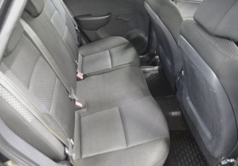 Подержанный автомобиль Hyundai i30 Hatchback 2010 года (13 фото)