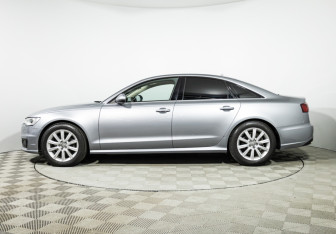 Подержанный автомобиль Audi A6 Sedan 2015 года (8 фото)