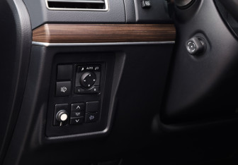 Подержанный автомобиль Toyota Land Cruiser Prado 2020 года (24 фото)