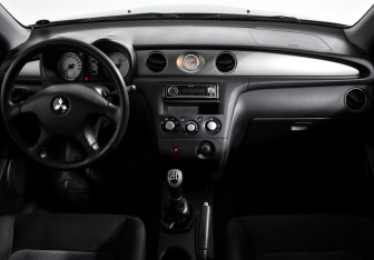 Подержанный автомобиль Mitsubishi Outlander 2006 года (14 фото)