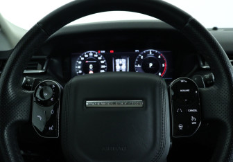 Подержанный автомобиль Land Rover Range Rover Velar 2017 года (20 фото)