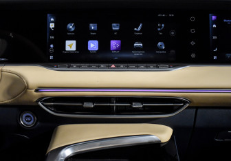 Подержанный автомобиль Voyah Free 2023 года (17 фото)