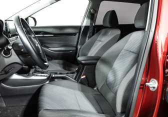 Подержанный автомобиль Kia Seltos 2022 года (17 фото)