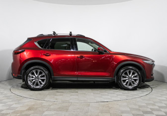 Подержанный автомобиль Mazda CX-5 2019 года (5 фото)