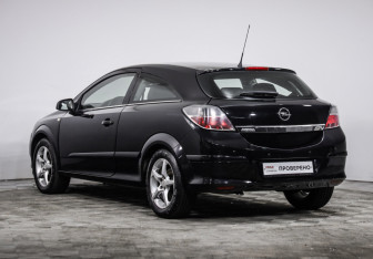 Подержанный автомобиль Opel Astra Hatchback 2008 года (7 фото)