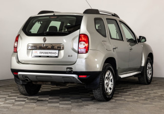 Подержанный автомобиль Renault Duster 2014 года (5 фото)