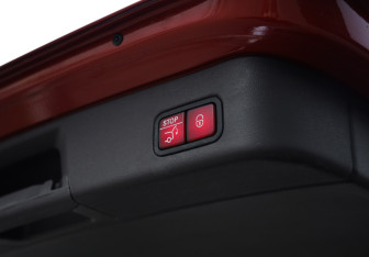 Подержанный автомобиль Mercedes-Benz GLE 2016 года (37 фото)