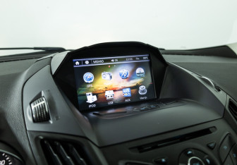 Подержанный автомобиль Ford Kuga 2014 года (16 фото)