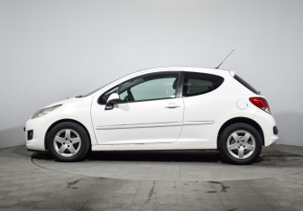 Подержанный автомобиль Peugeot 207 Hatchback 2010 года (8 фото)