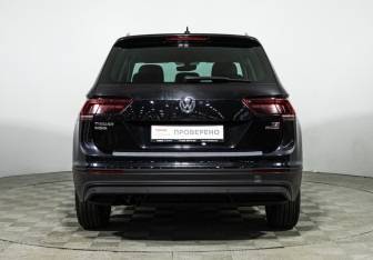 Подержанный автомобиль Volkswagen Tiguan 2017 года (6 фото)