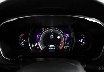 Подержанный автомобиль Renault Talisman Wagon 2016 года (21 фото)