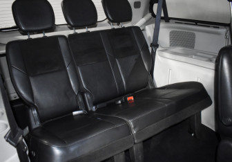 Подержанный автомобиль Chrysler Voyager 2008 года (13 фото)