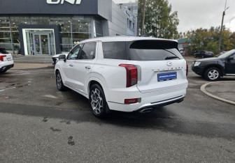 Подержанный автомобиль Hyundai Palisade 2021 года (6 фото)