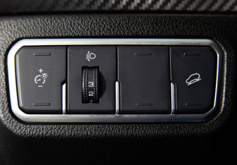 Подержанный автомобиль Haval F7x 2022 года (17 фото)