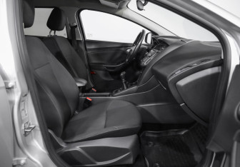 Подержанный автомобиль Ford Focus Wagon 2017 года (19 фото)
