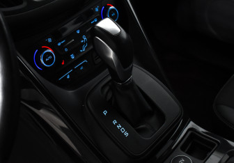 Подержанный автомобиль Ford Kuga 2017 года (11 фото)