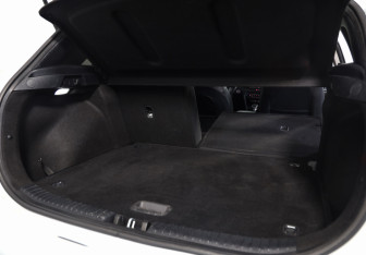 Подержанный автомобиль Kia Ceed Hatchback 2018 года (27 фото)