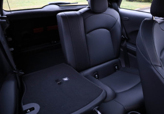 Подержанный автомобиль MINI Hatch 2021 года (29 фото)