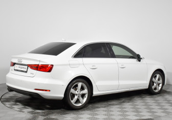 Подержанный автомобиль Audi A3 Sedan 2016 года (5 фото)