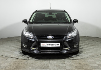 Подержанный автомобиль Ford Focus Hatchback 2013 года (2 фото)