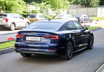 Подержанный автомобиль Audi A5 Liftback 2018 года (6 фото)