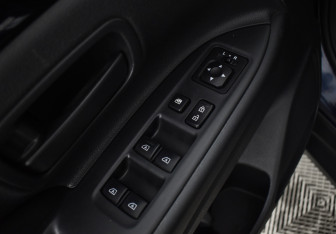 Подержанный автомобиль Mitsubishi Outlander 2019 года (15 фото)