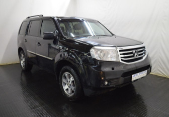 Подержанный автомобиль Honda Pilot 2013 года (3 фото)