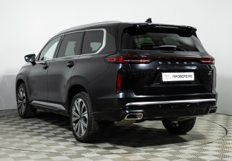 Подержанный автомобиль Exeed VX 2023 года (7 фото)