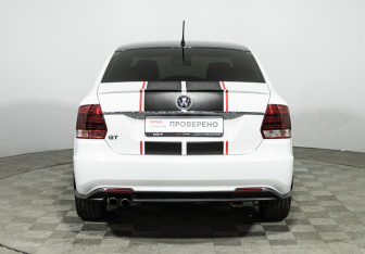 Подержанный автомобиль Volkswagen Polo Sedan 2016 года (6 фото)