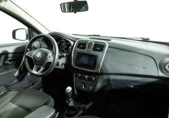 Подержанный автомобиль Renault Logan Sedan 2021 года (9 фото)