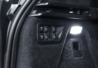 Подержанный автомобиль BMW X7 2023 года (15 фото)