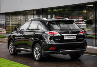 Подержанный автомобиль Lexus RX 2014 года (8 фото)