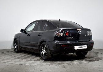 Подержанный автомобиль Mazda 3 Sedan 2007 года (7 фото)